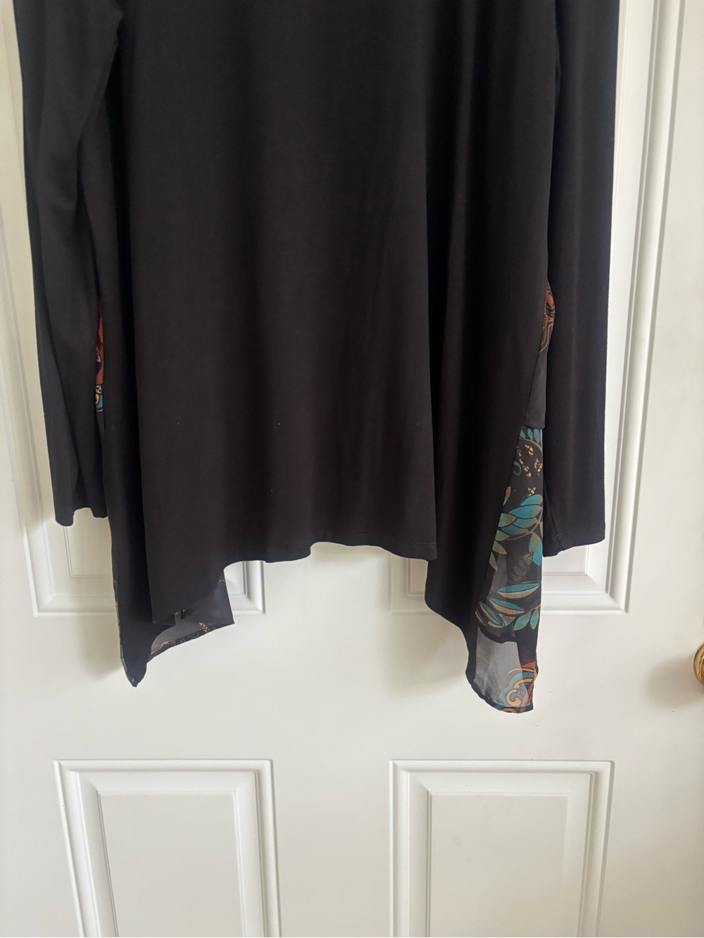 NWT Chico’s Black Floral Asymmetric L/S Mixed Media Top, Size Extra Large - Picture 7 of 11